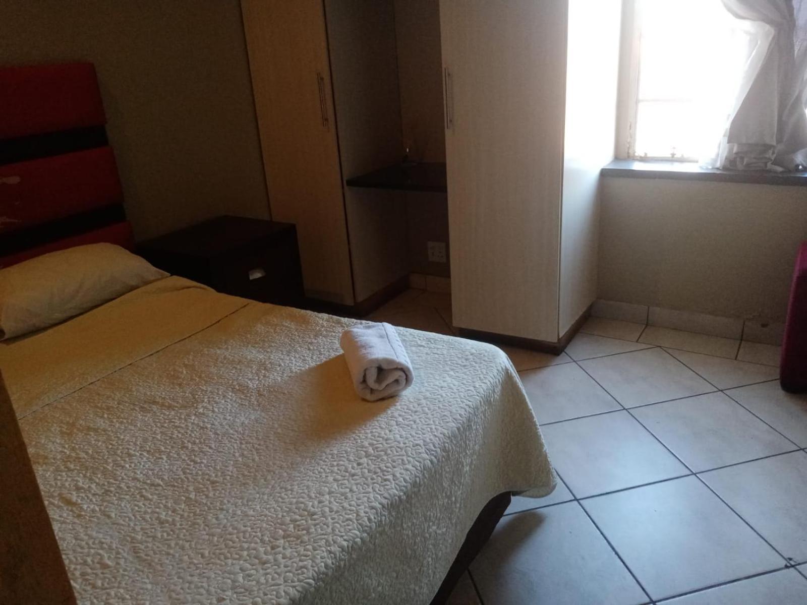 Ebony Guest House Претория Екстериор снимка