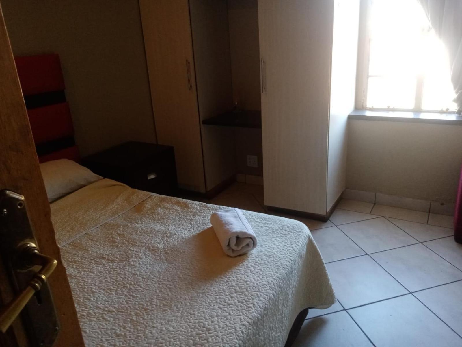 Ebony Guest House Претория Екстериор снимка