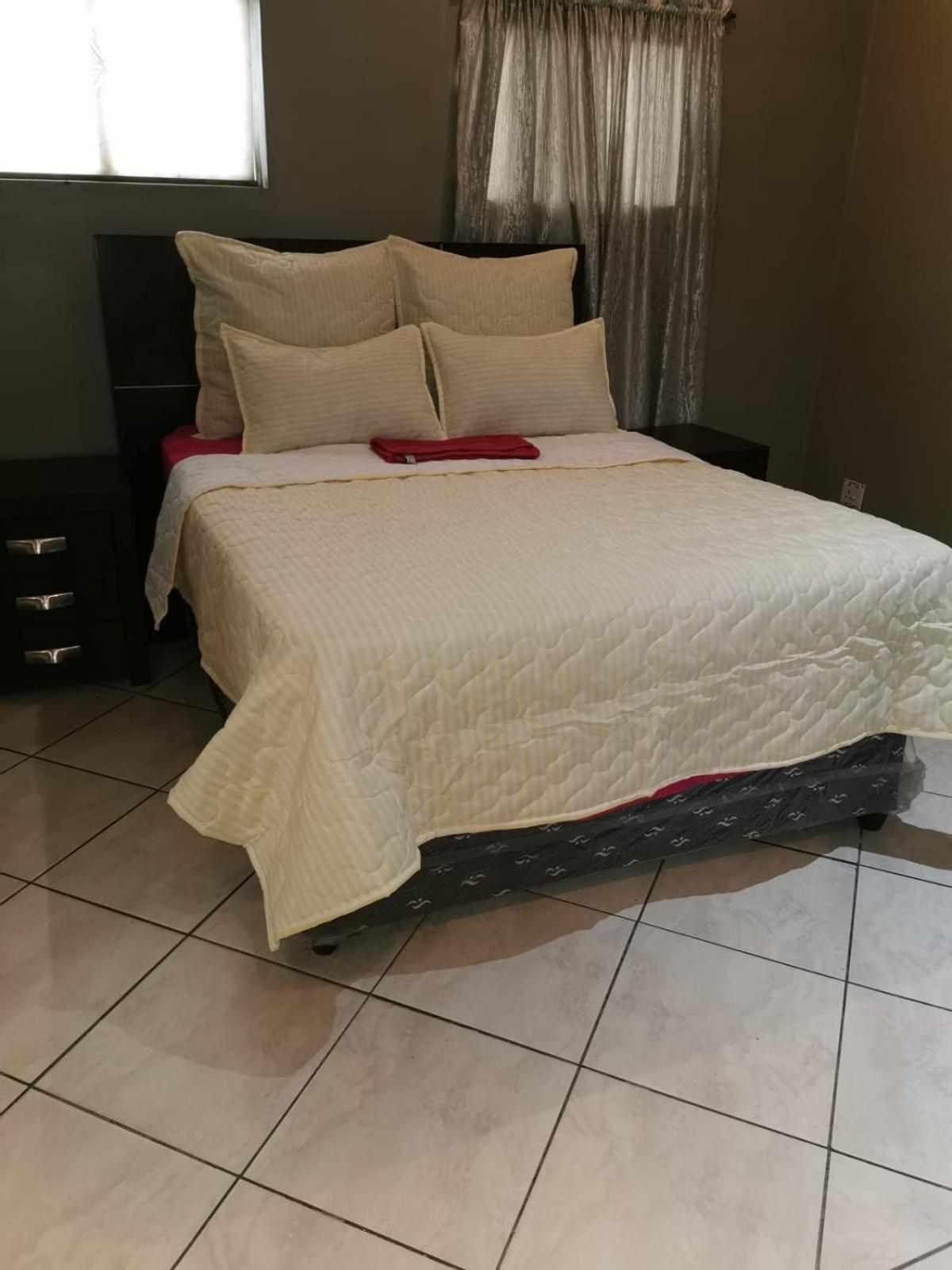 Ebony Guest House Претория Екстериор снимка